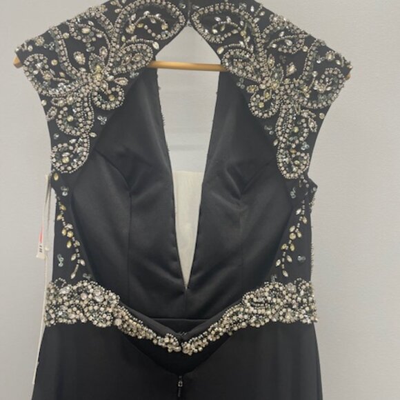 Jovani Formal Dress Style 98067 Black Size 4 NWT - Picture 7 of 8